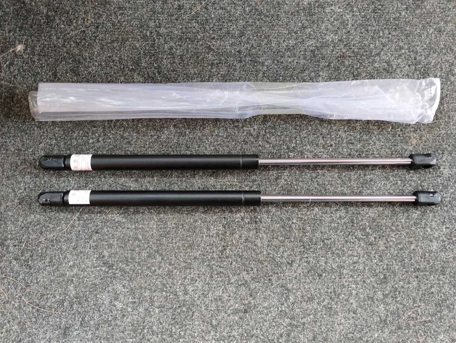 Газовий амортизатор газ-ліфт стійка для багажника Хетчбек 440 410N 2шт