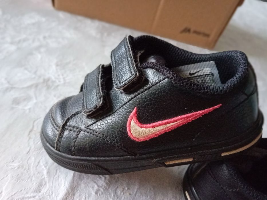 Buty dziecięce nike 22