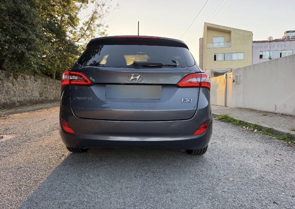Hyundai i30 cw 1.6 crdi GO!