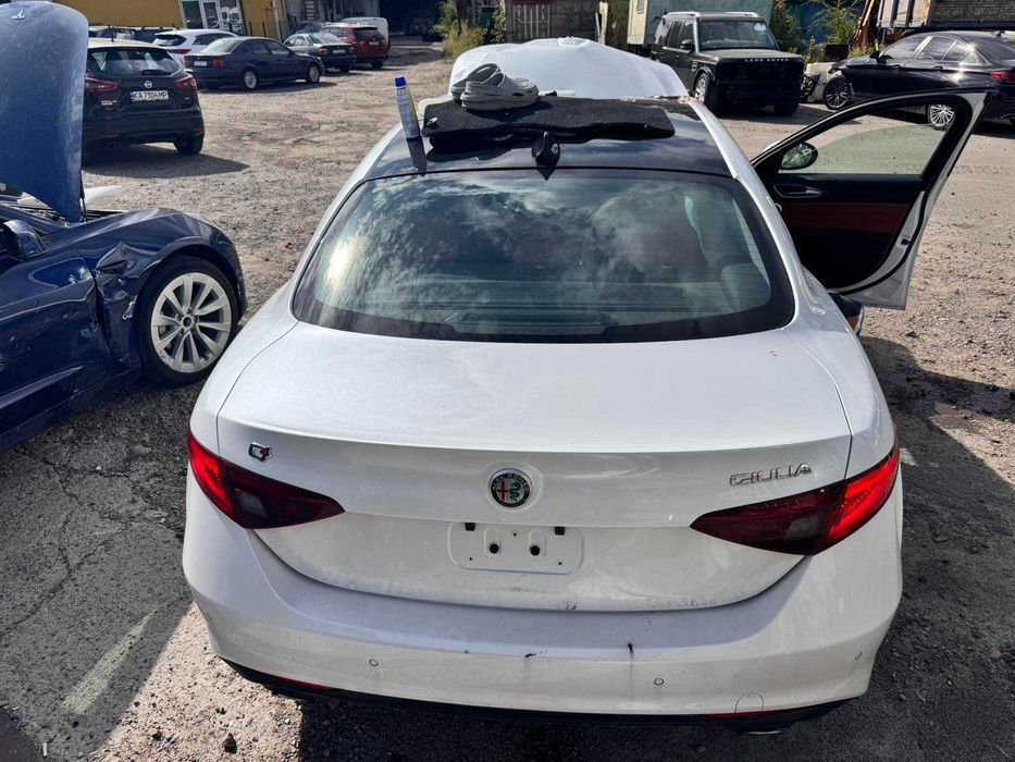 Alfa Romeo Giulia четверть перед зад ліва права разборка