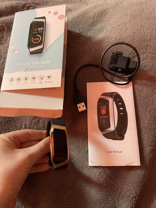 Розумний фітнес браслет водонепроникний Bluetooth Fitness Tracker