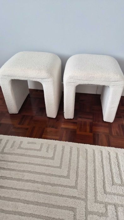 Pufes Boucle Branco