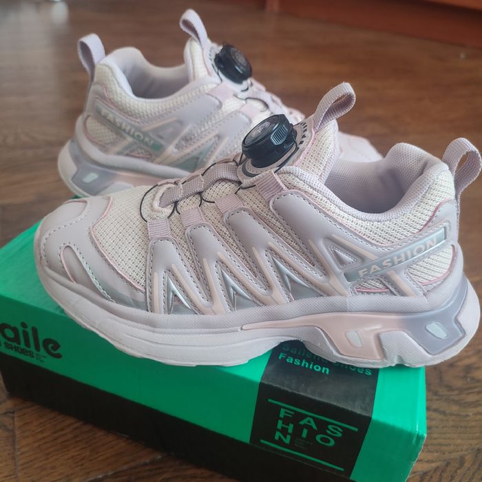 Кроссовки подростковые для девочки