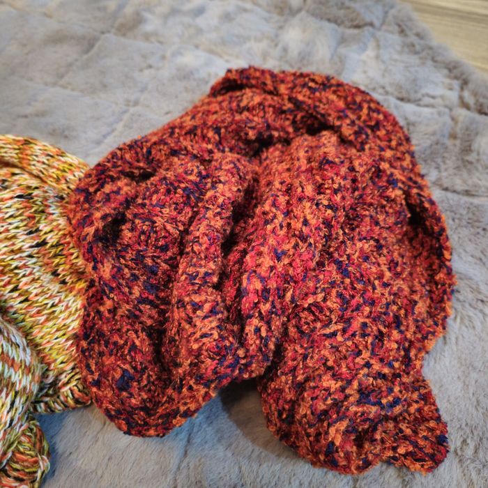 Zestaw zimowych akcesorii komin szalik