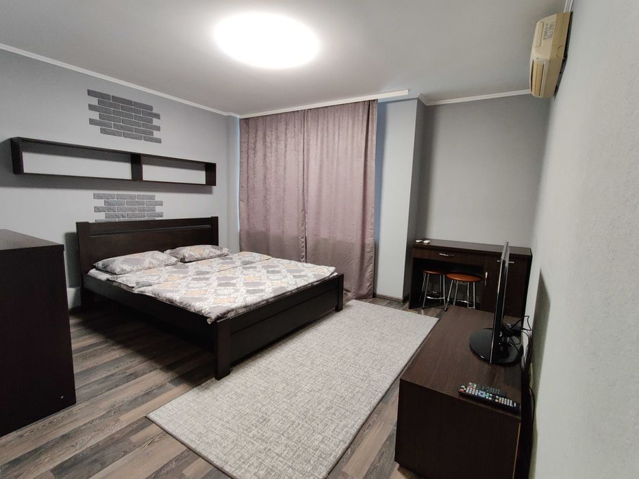 1-ком метро Дворец Украина ул.Антоновича 91/14