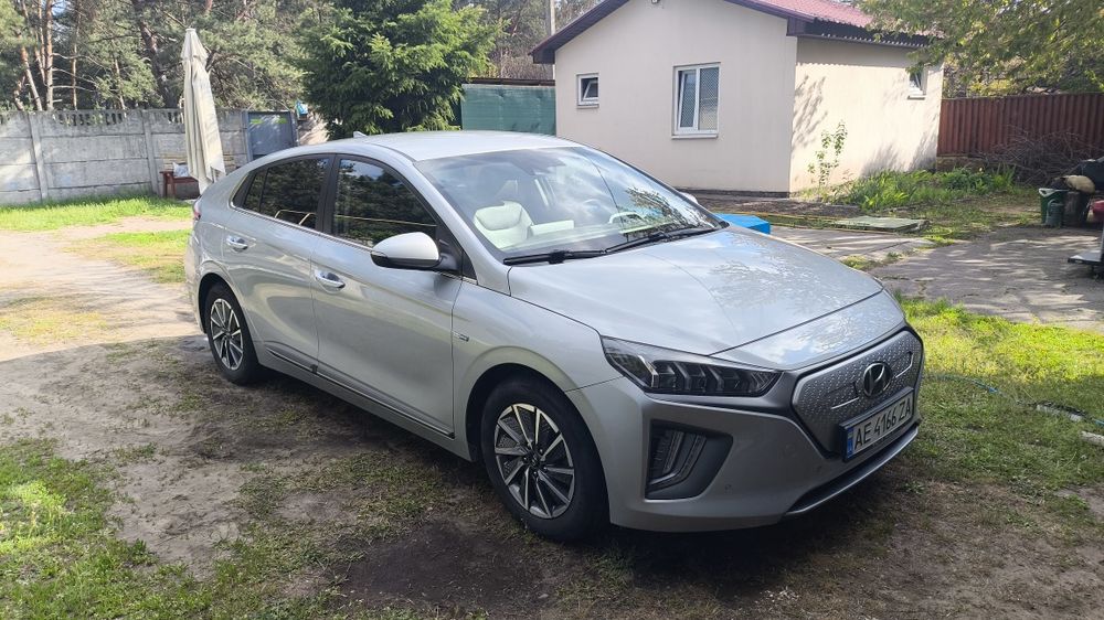 Hyundai ionic 38кВт premium
