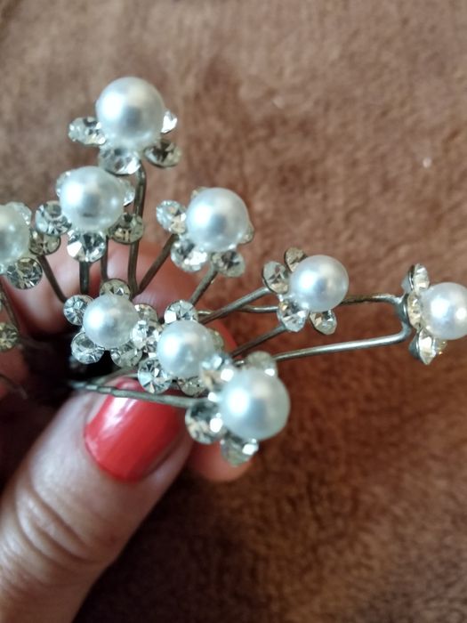 Заколки праздничные свадьба. Жемчужные шпильки.