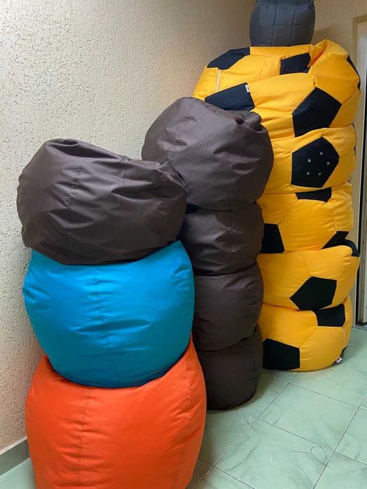 М'яч - крісло, груша - крісло, мішок - крісло