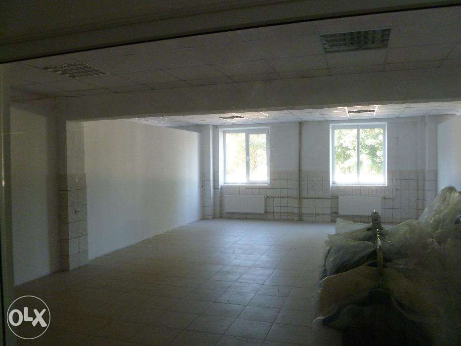 Оренда від 700 до 15 кВ.м. , офісних та торгових приміщень. Конференц