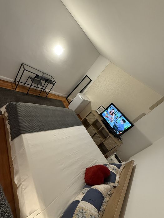 Quarto 02 camas p arrendar em Frente El Corte inglés c despesas incluídas