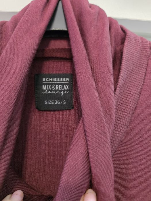 Nowa rozpinana bluza burgundowa S Schiesser
