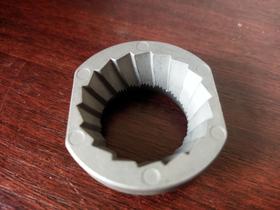 Ножы жернова для профессиональной кофемолки.