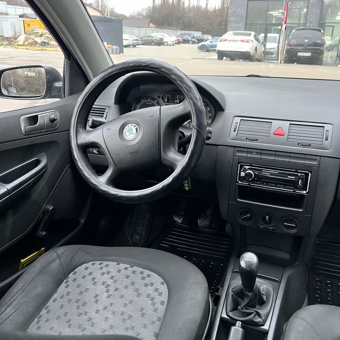 Skoda fabia 2006 ГАРНИЙ СТАН