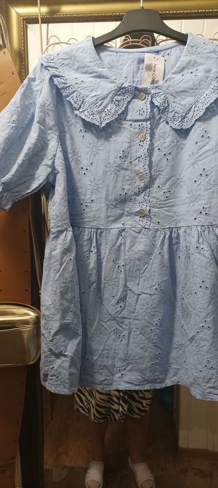 Bluzka damska haftowana, baby blue.