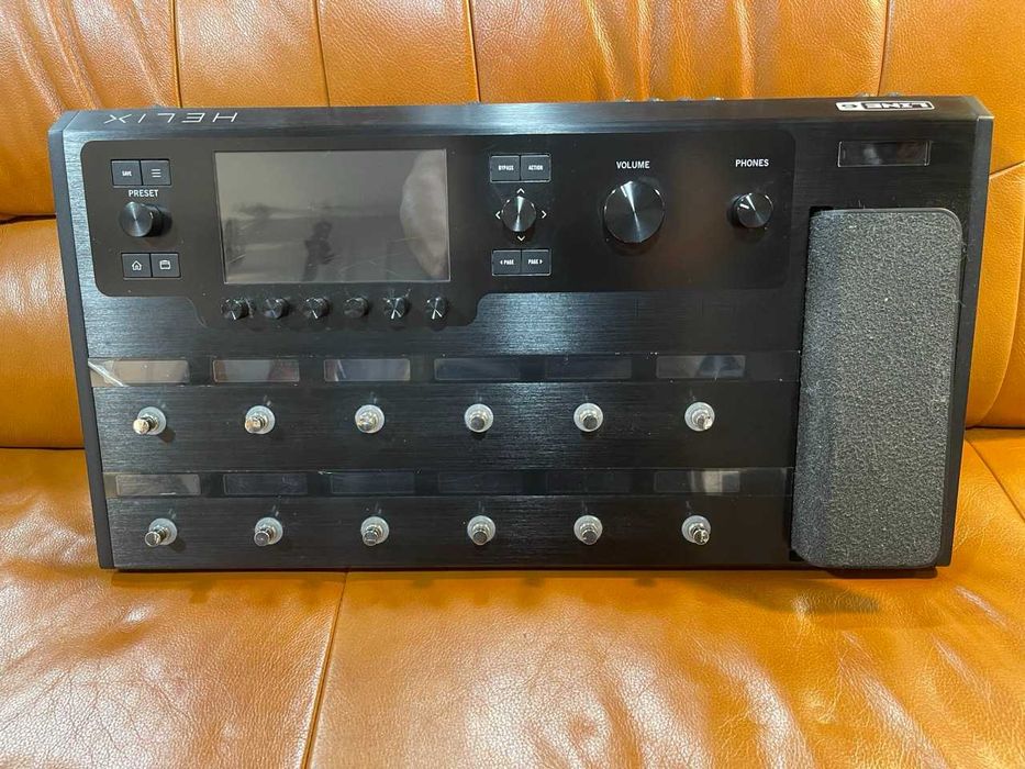 Line6 Helix Floor Modeler Gitarowy + Gigbag