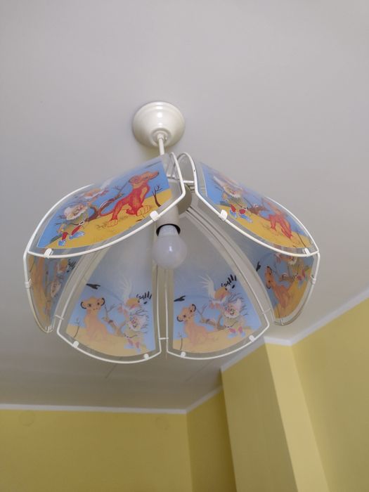 Lampa sufitowa Król Lew, stan Bardzo Dobry