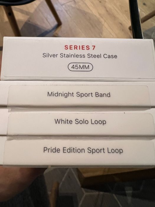 Apple Watch 7 45mm GPS + Cellular Nierdzewny Stainless srebrny