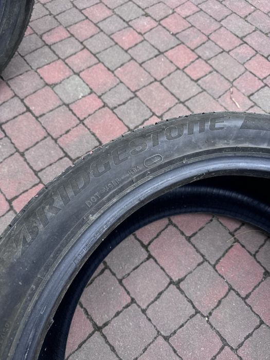 Bridgestone 275/40 r20 5000грн/пара