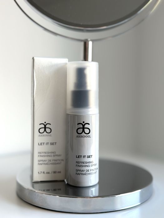 Mgiełka utrwalając makijaż Arbonne fixing spray nowa