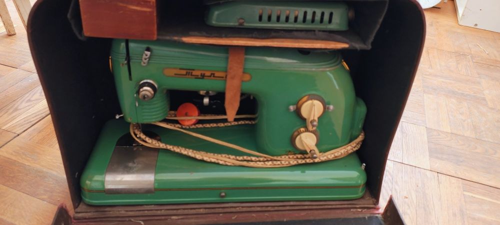 Швейна машинка Тула 1