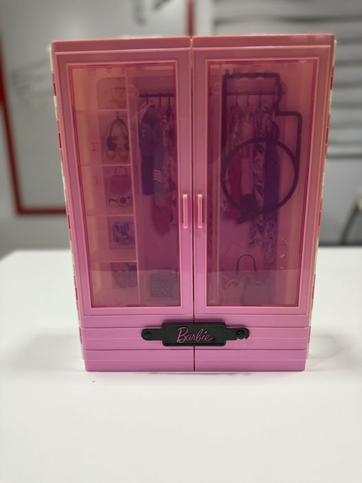 Шафа іграшкова для Барбі (оригінал Barbie)