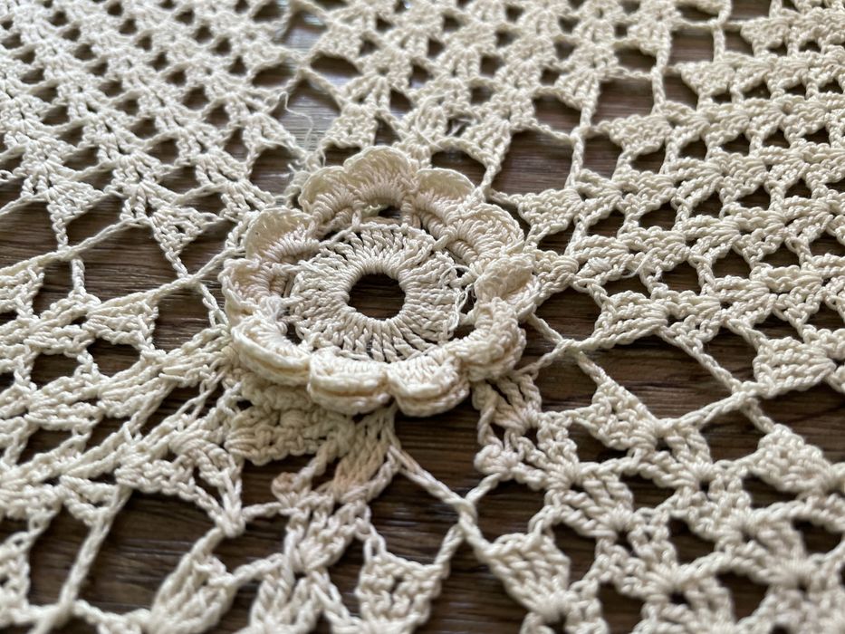 Naperon e barra de crochet