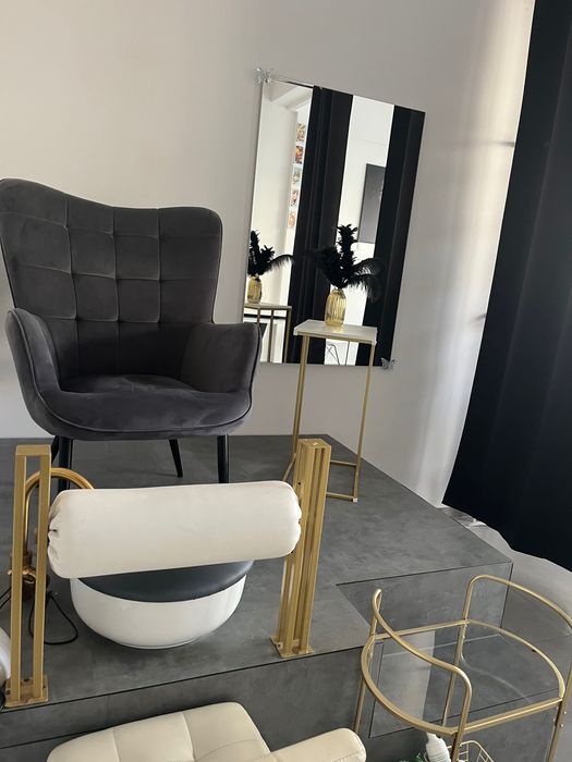 Podnajmę stanowisko do manicure / pedicure / makijażu