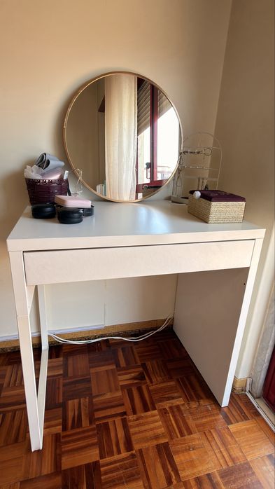 Varias mobilias de casa como novas