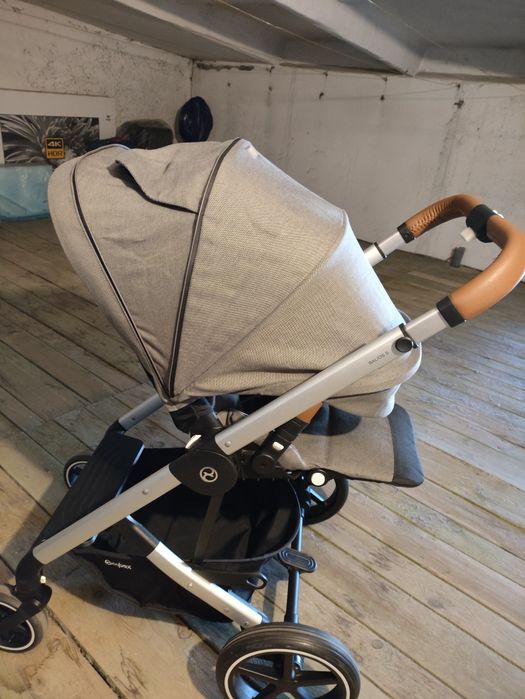 Cybex Balios S Lux  kolor Soho Grey na srebrnej ramie jak nowy+gratisy