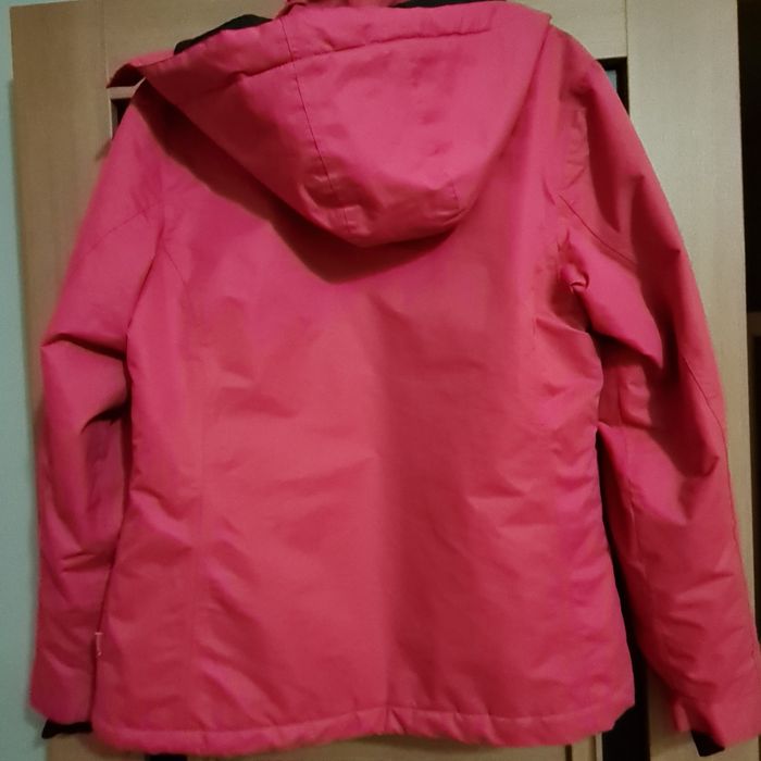 Продам курточку горнолижка