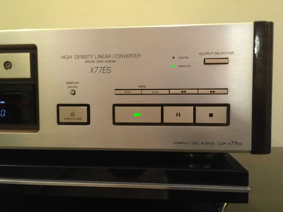Odtwarzacz SONY CDP X77ES