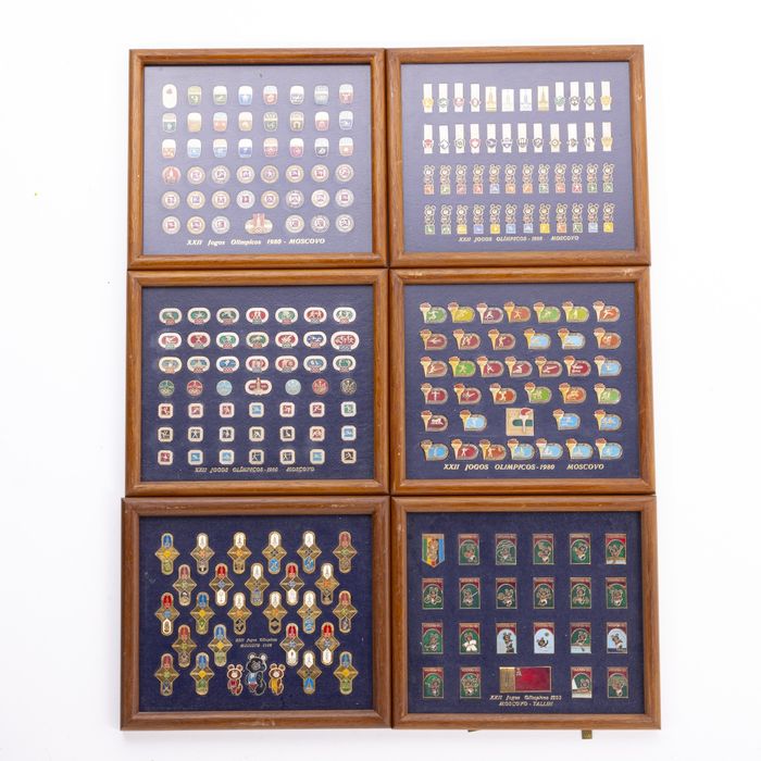 Colecionismo desportivo - Colecção de pins emblemas e crachás - 230