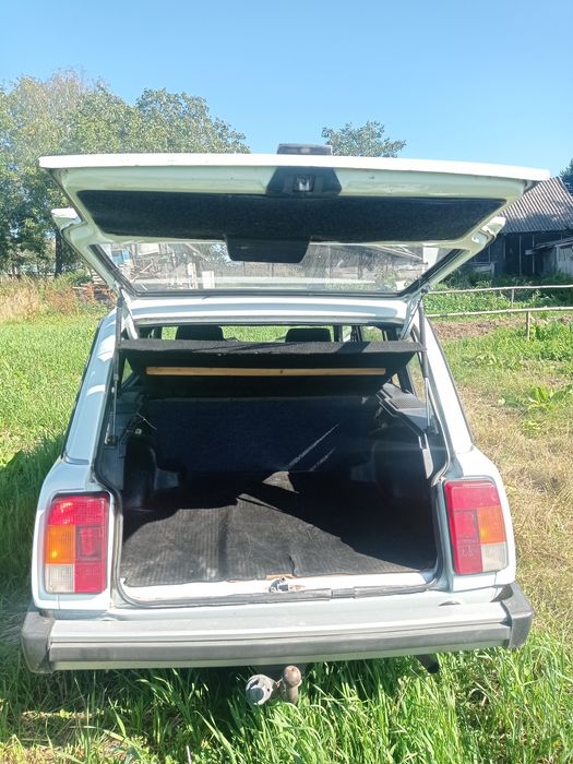 Автомобіль Ваз2104