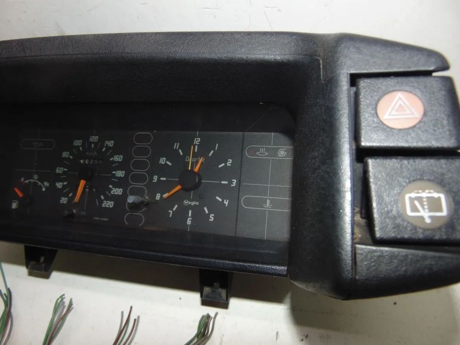 Citroen BX 14 conta kilómetros/Caixa