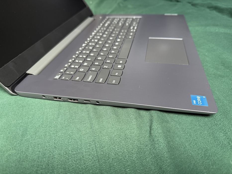 Laptop Lenovo IdeaPad 3 17ITL6 17,3" i3 8GB RAM 512GB Dysk Win11