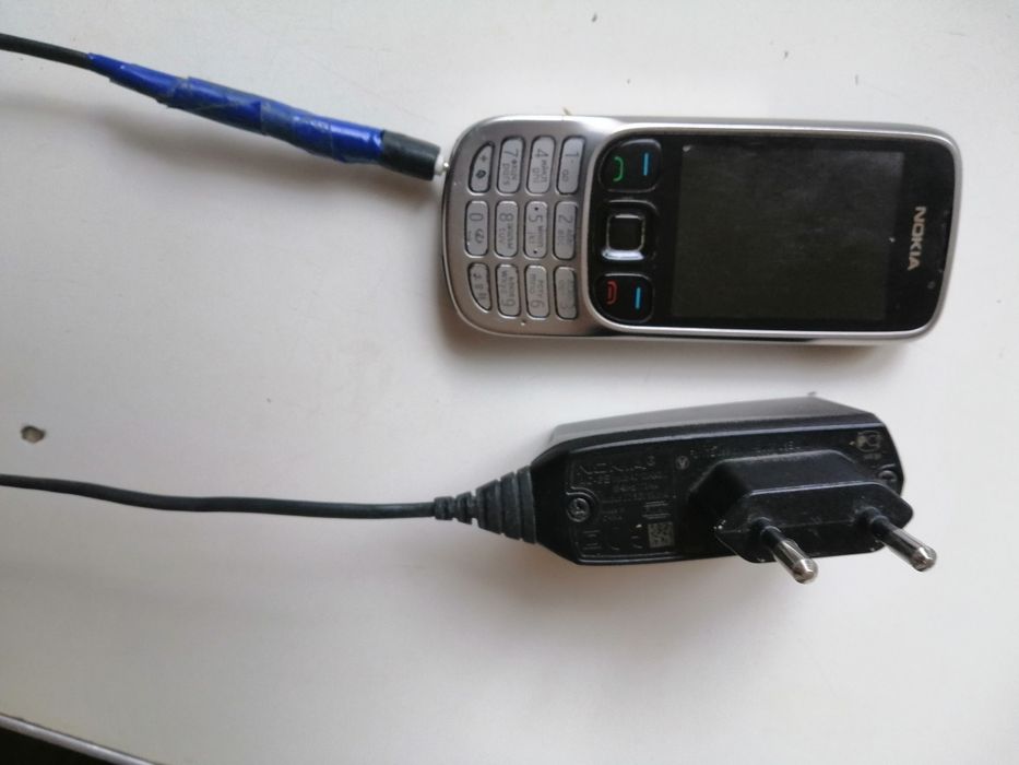 Телефон Nokia 6303