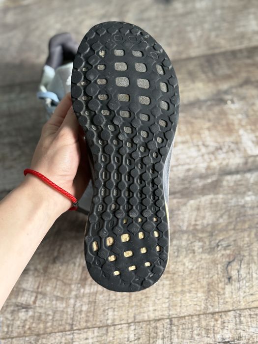 Кросівки Adidas (оригінал)