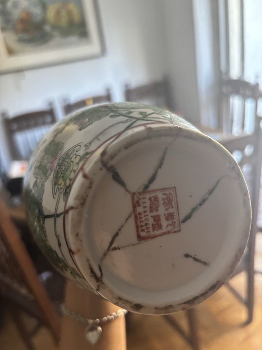 Vaso oriental em Porcelana de Macau