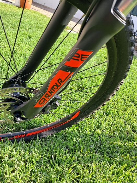 Bicicleta GIANT em alumínio