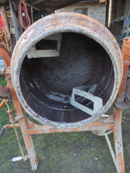 Betoniarka 140 litrow