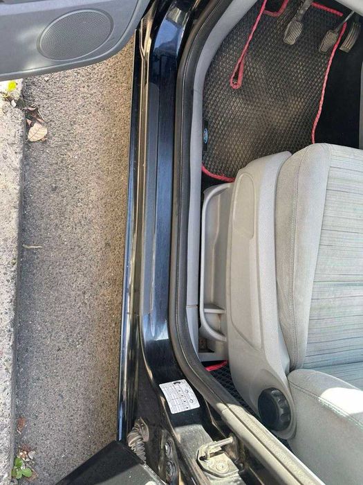Автомобіль FORD C-MAX