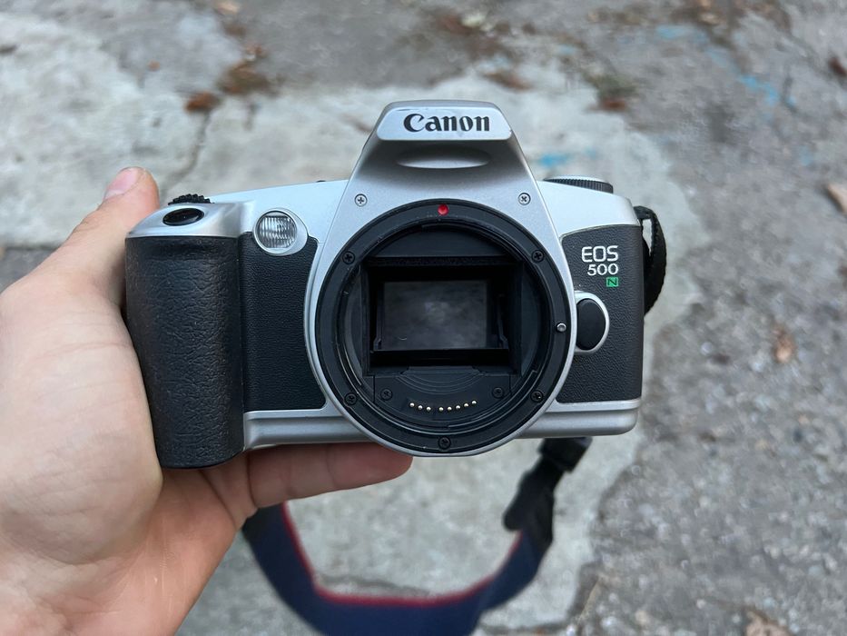 Canon  EOS 500 N робочий описание