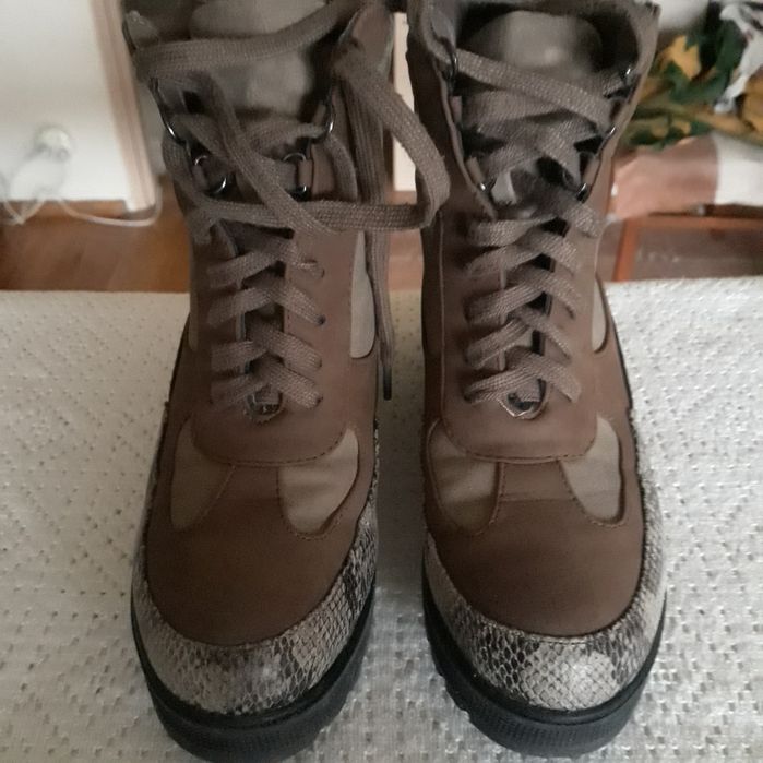 Prawie nowe buty sprzedam
