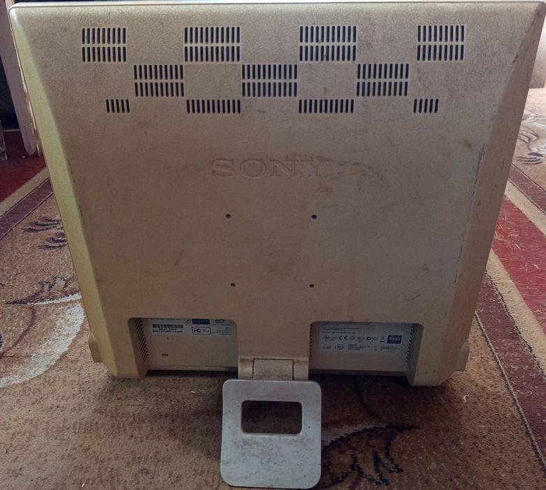 Монітор SONY : SDM-E96D