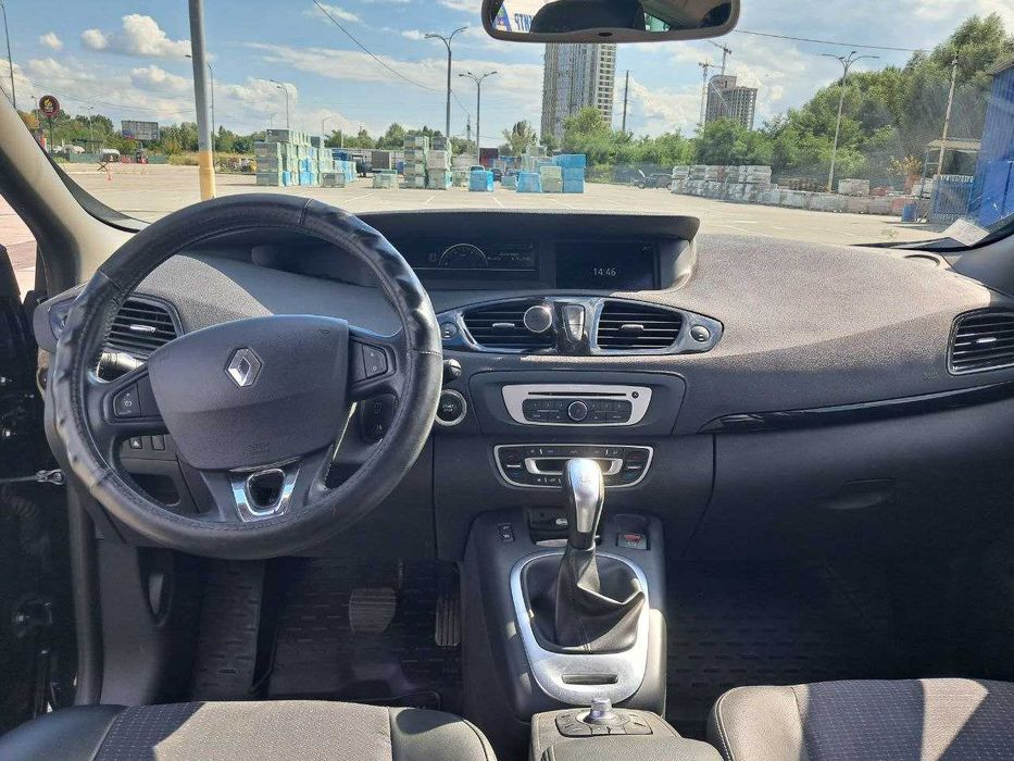 Renault Grand Scenic 2013