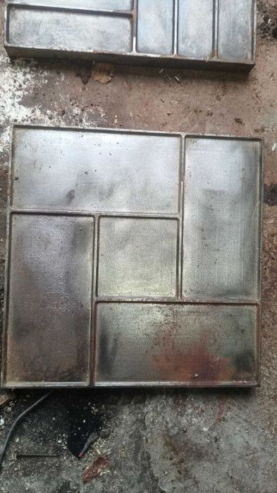 Прес-форма для полімерпіщаної плитки