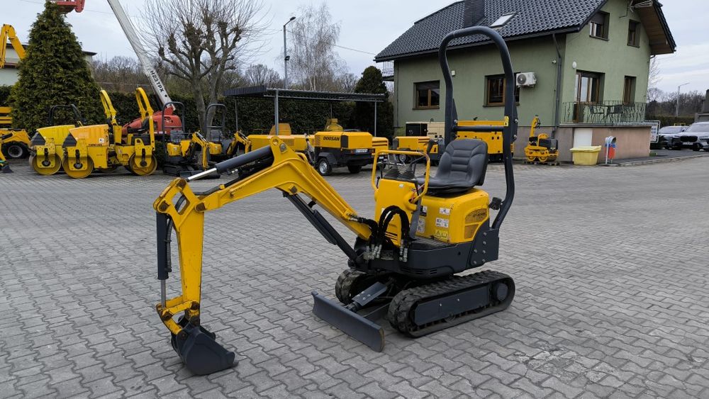 Wynajem koparki yanmar SV 08 1 tona