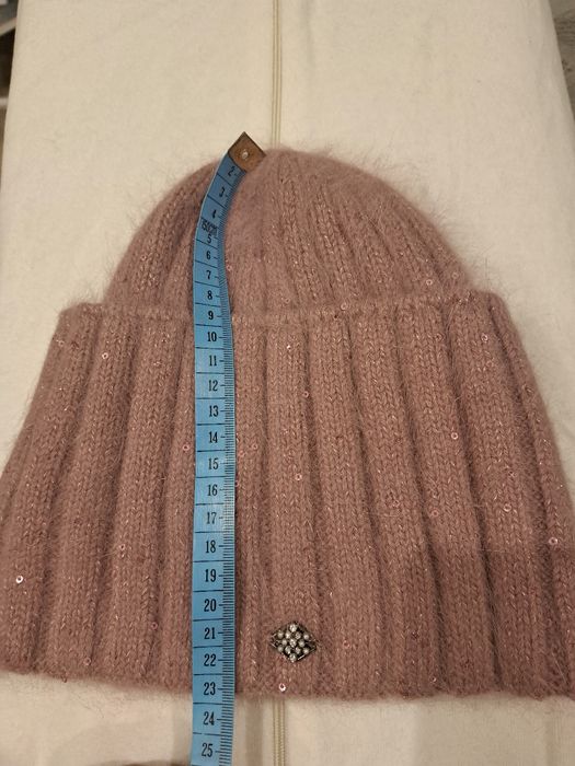 Fans caps wełna czapka pudrowy brudny róż elegancka