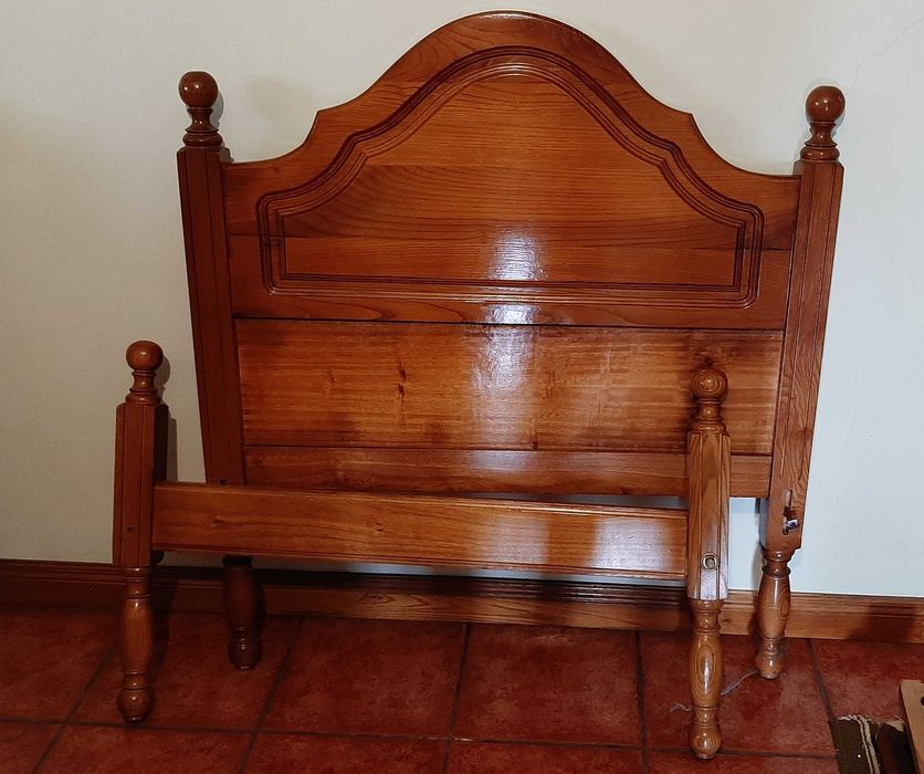 Cama de solteiro64550555754114120