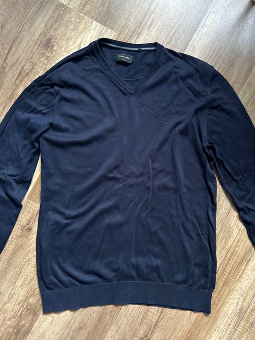 Granatowy sweter męski Reserved L